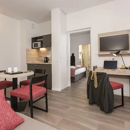 Aparthotel Odalys Centre Congres 3*